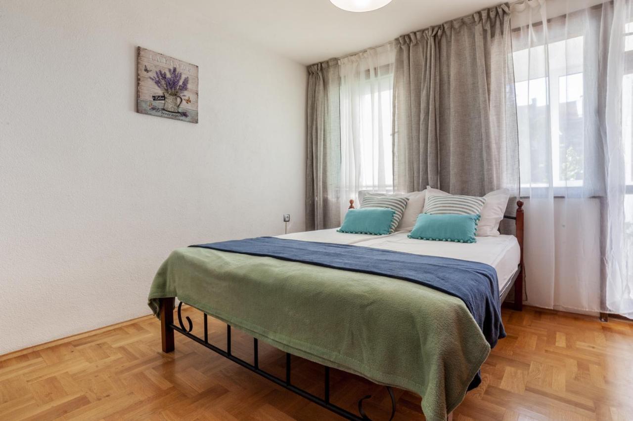 Sea Apartment Colours 布尔加斯 外观 照片